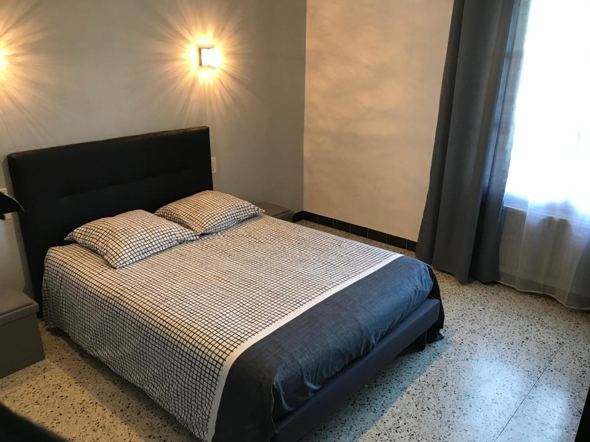 Appartement Tout Confort Avec Parking Ferme Arles Bagian luar foto