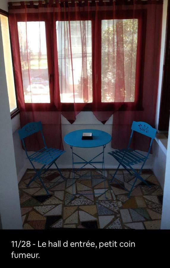 Appartement Tout Confort Avec Parking Ferme Arles Bagian luar foto