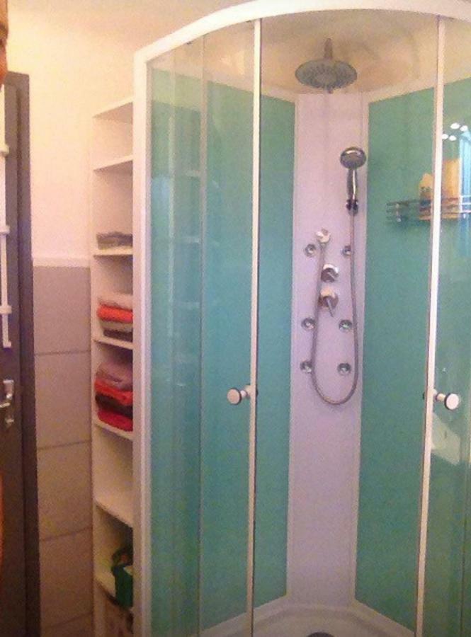 Appartement Tout Confort Avec Parking Ferme Arles Bagian luar foto